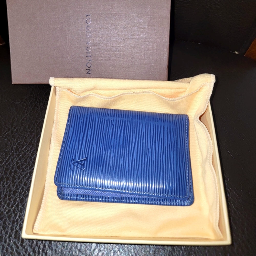 Blue Louis Vuitton Epi Leather card holder. Dust bag and LV box included